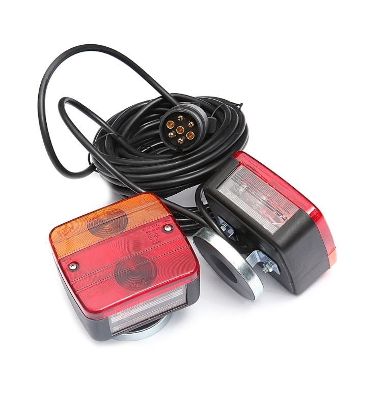 Стопове С 4 Функции За Ремаркета Колесари Каравани С Магнит Кабел 7.5m