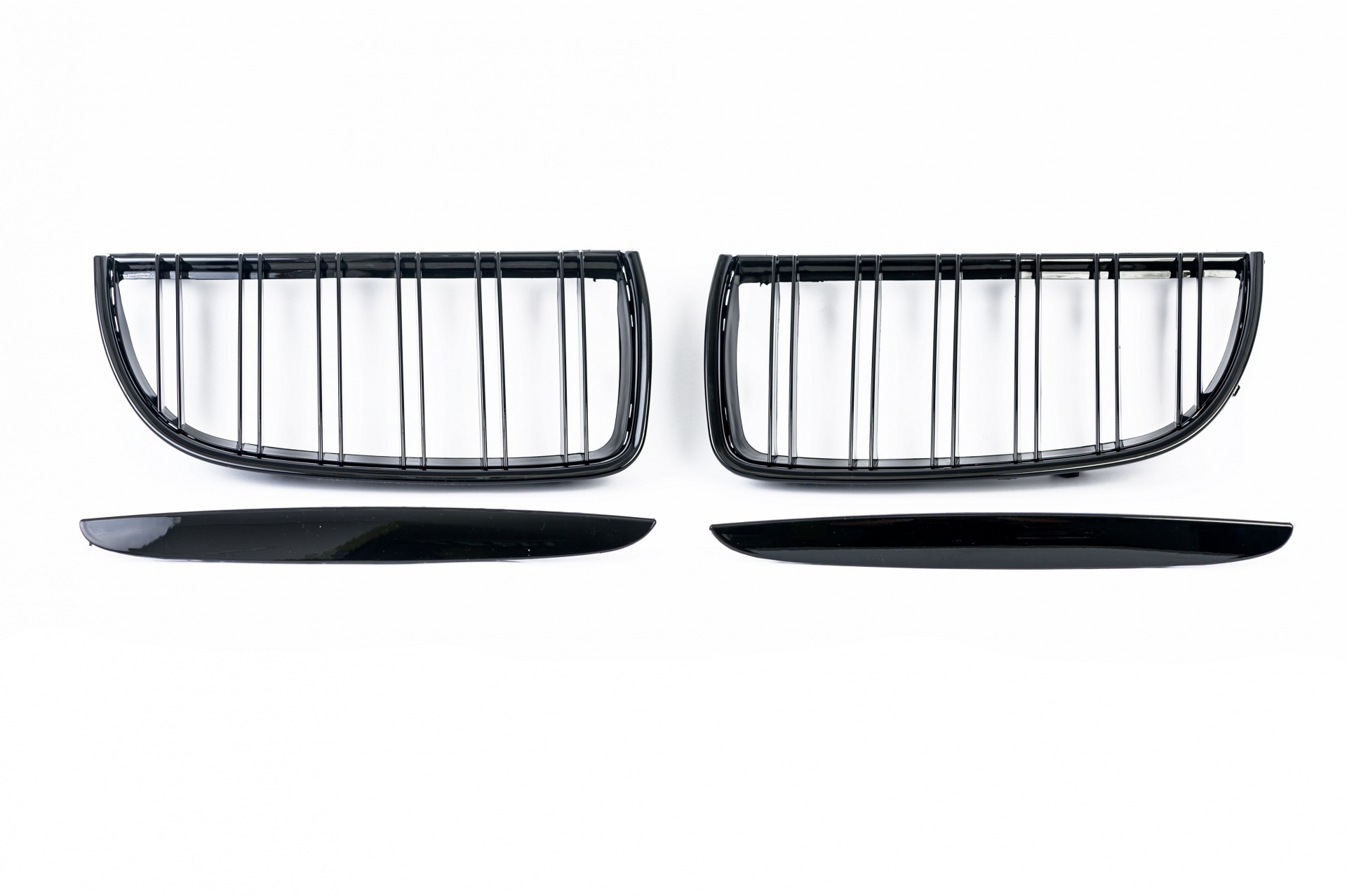 Бъбреци Решетки Двойни Ребра за БМВ BMW Е90 Е91 05-08 Черен Гланц Преди Фейслифта