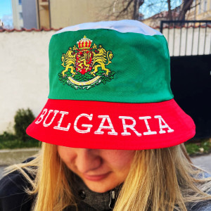 🤍💚❤Туристическа трикольорна памучна шапка България с бродиран герб , знаме, трибагреник