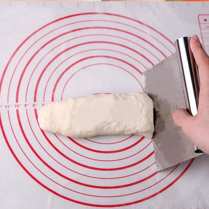Шпатула за рязане и месене на тесто🥐
