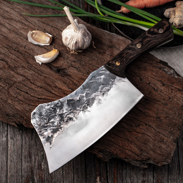 Традиционен японски кухненски нож, ковано острие закалена стомана, фултанг, дървена дръжка, ръчна изработка