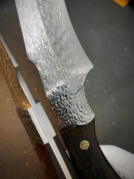Ръчно изработен ловн нож PERCIAN DAMASKUS от японска дамскова стомана VG10 75 слоя и кожена кания