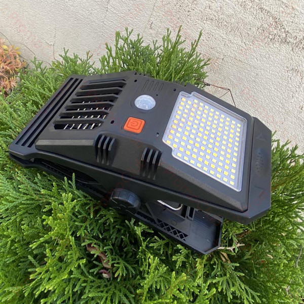 Соларна лампа с щипка и UV светлина против комари W7104- LED, сензор за движение, водоустойчивост, със сменяема литиева батерия
