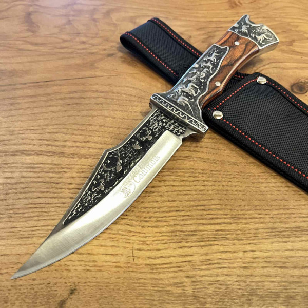 Тежък бутиков ловен нож COLUMBIA KB3189 с кания, дръжка орех и ловни инкрустации