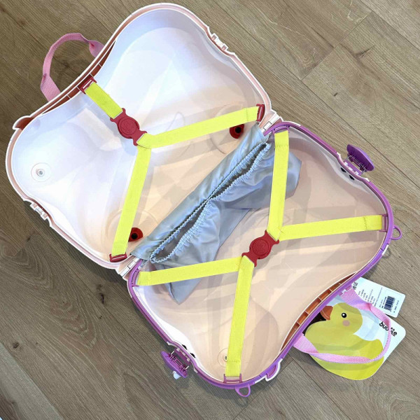 Детски куфар - количка CHICK WHITE 6402, за каране, бутане, теглене, до 18 кг.