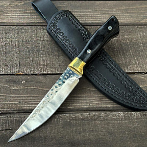 Тежък ловен нож Der HUNT, фултанг, стомана 7Cr13mov , дръжка махагон, гравирана кожена кания