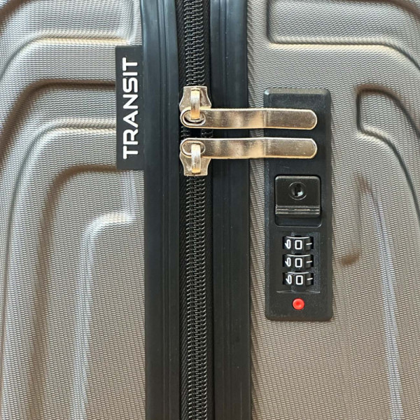 Куфар за ръчен багаж PILOT 737 CHAMPAIGNE, 53/35/20 PVC, с 4 свалящи се колела  47/35/20, тегло 2.1 кг.