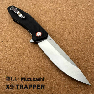 Японски полуавтоматичен сгъваем нож MUZUKASHI X9 TRAPPER, стомана D2, линейно заключване, кутия