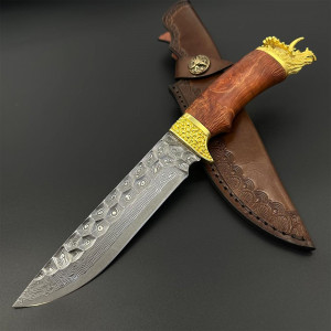 Масивен ловен нож DAMASKUS ERA, VG10 дамаск с релефно острие, ръчно изработен, кожена кания и кутия