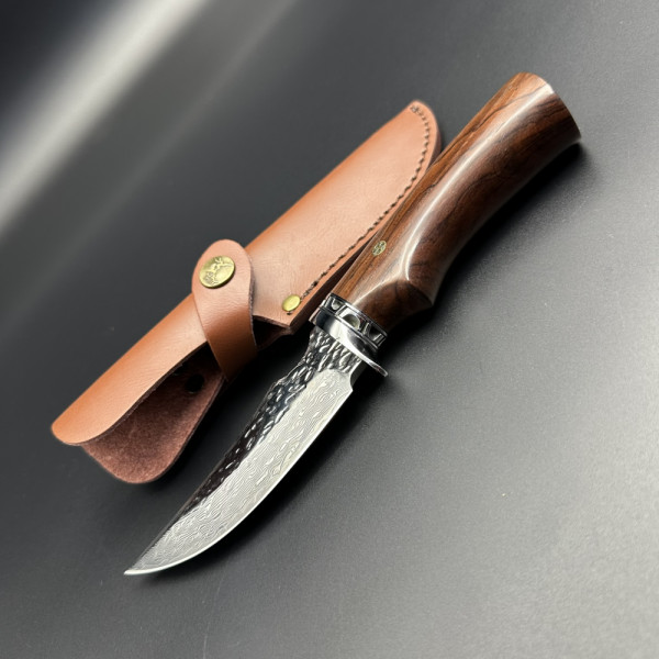 Японски ловен нож за дране MYATO HUNTER 11 DAMASK, дръжка абанос и кожена кания