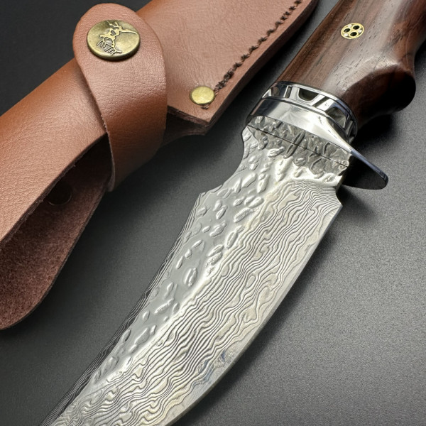 Японски ловен нож за дране MYATO HUNTER 11 DAMASK, дръжка абанос и кожена кания