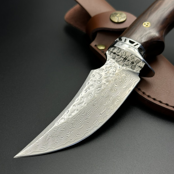 Японски ловен нож за дране MYATO HUNTER 11 DAMASK, дръжка абанос и кожена кания