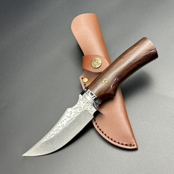 Японски ловен нож за дране MYATO HUNTER 11 DAMASK, дръжка абанос и кожена кания