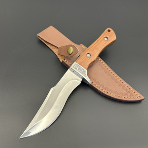 Масивен и тежък ловен нож DER HUNT SPARTAN 37, стомана 5CR13MOV, дръжка от  кленово дърво, кожена кания