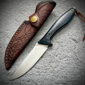 Класически немски ловен нож HUNTER D2 фултанг, стомана D2, щампована кожена кания