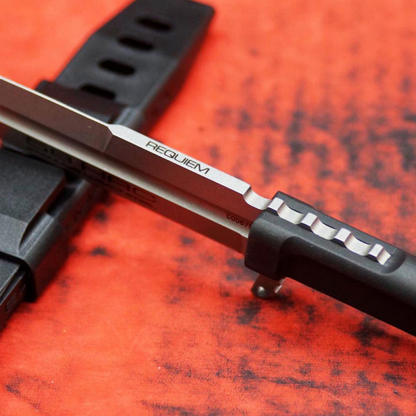 Тактически нагръден/раменен кобур BRITTBOX HOLSTER Premium BLACK RIGHT с италиански боен/ловен нож EXTREMA RATIO REQUIEM RANGER