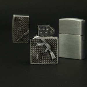 Класна метална запалка AK-47 ,#1047,  класически дизайн, на газ с камъче и подаръчна кутия