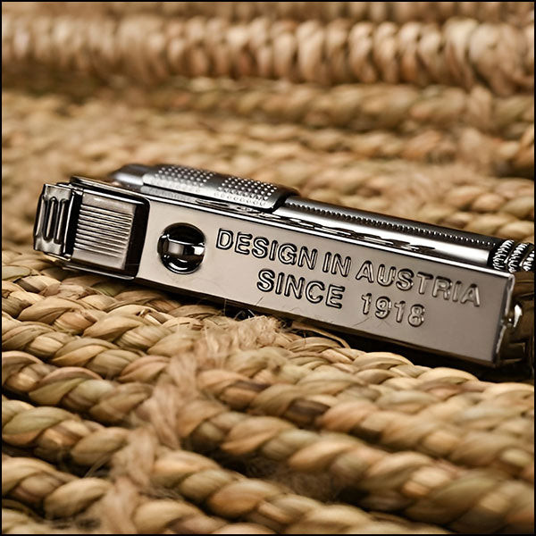 Класическа австрийска бензинова запалка IMCO STORM, проста, здрава, тествана в много войни над 100 г.