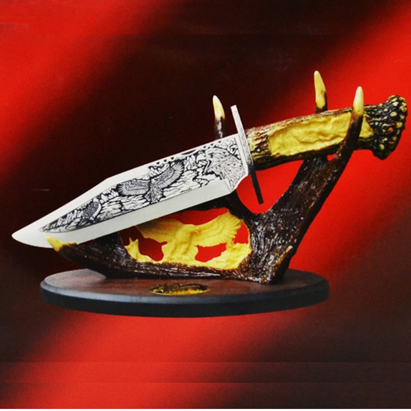 Голям трофеен нож с настолна поставка - бутиков подарък за ценители DEER HK8275