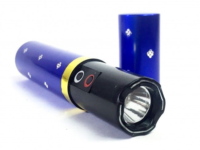 Елегантен LED фенер с вграден защитен електрошок в капсула от червило