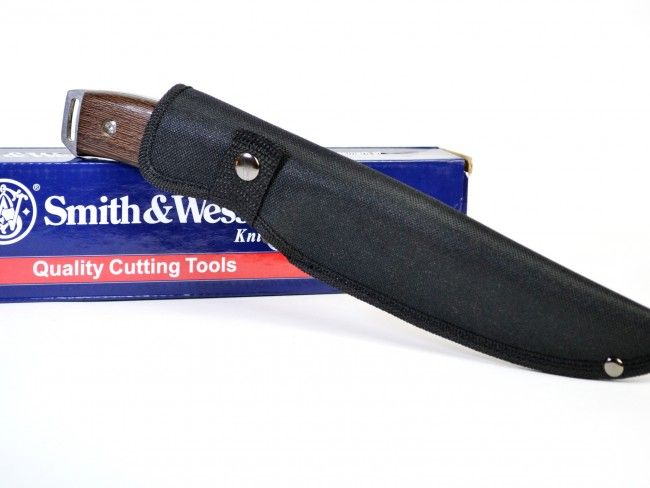 Голям ловен нож Smith & Wesson WI02 с малко по-широко острие