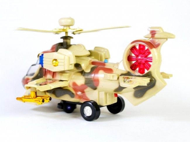 Супер атрактивна играчка хеликоптер с въртяща се перка с глас на български език, 2хАА