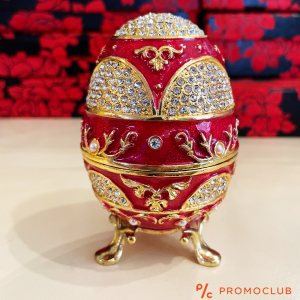 Ювелирно яйце Фаберже за бижута и украса; керамика, метал и кристали